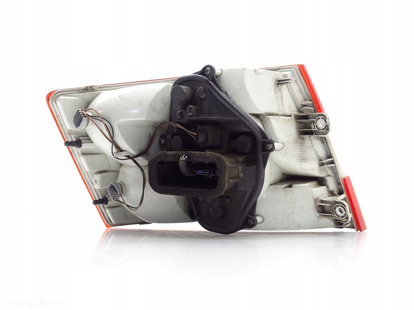 LAMPA PRAWY TYŁ PRAWA TYLNA SKODA OCTAVIA III 5E LB 5E5945112 - 4