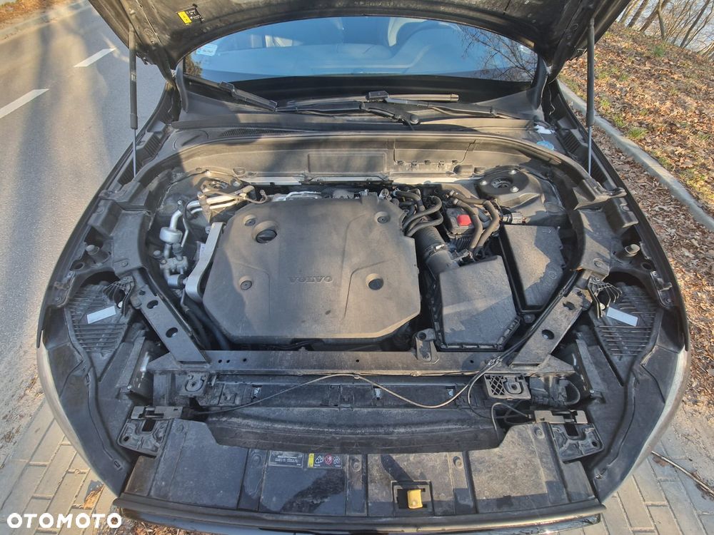 Volvo XC 60 B4 D Plus Dark - 10