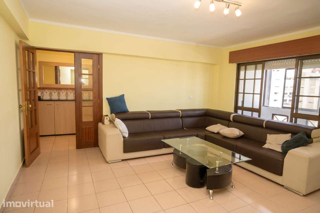 Apartamento T5 à venda, Rinchoa, Rio de Mouro - Grande imagem: 2/16