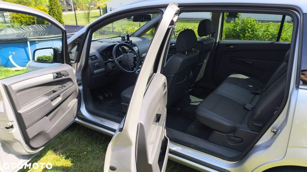 Opel Zafira - 3