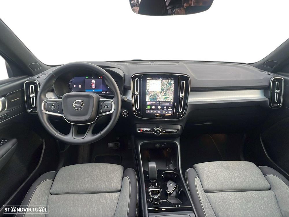 Volvo XC 40 2.0 B3 Black Edition - 6
