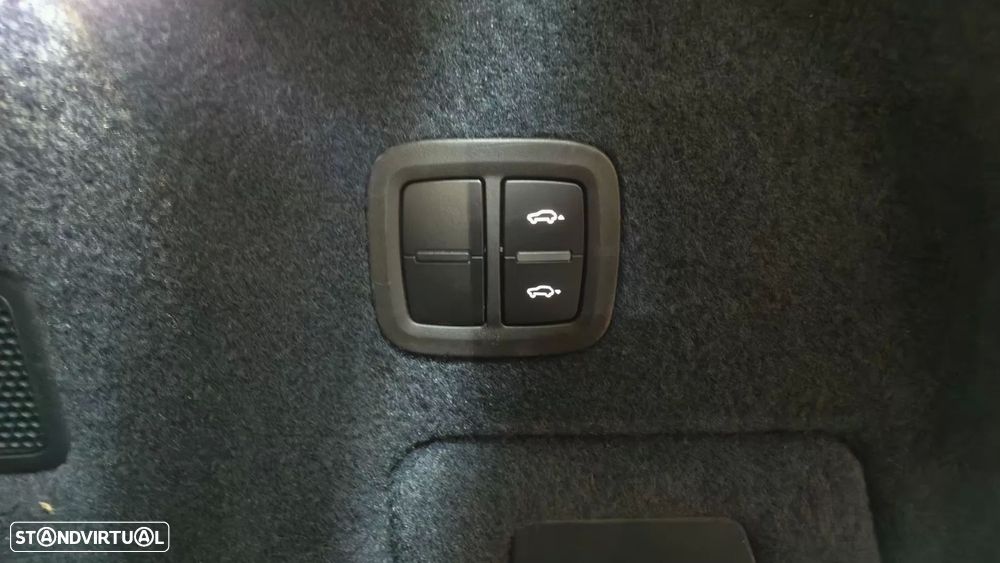 Porsche Cayenne Turbo S E-Hybrid - 28