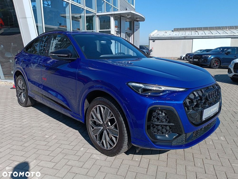 Audi Q5 Sportback - 8