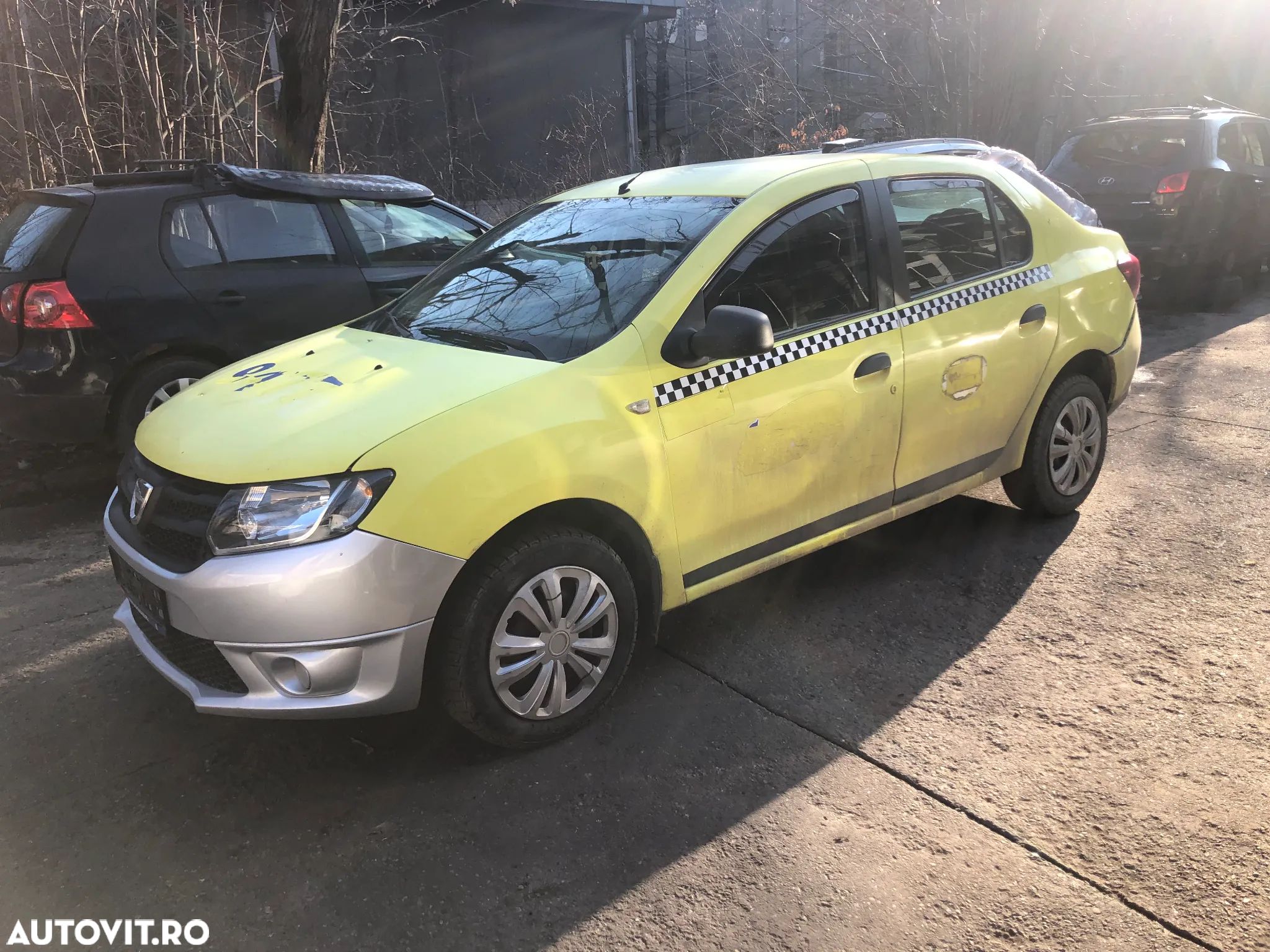 Dezmembrez Dacia Logan 2 1.2 benzina 2015 - 1