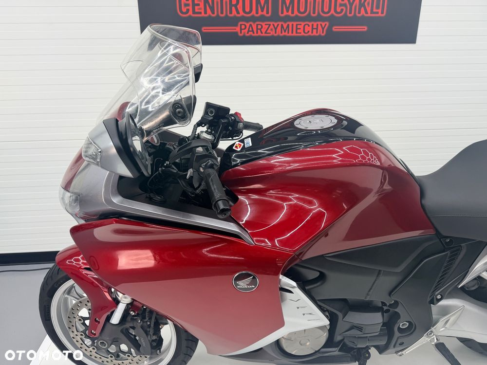 Honda VFR - 30