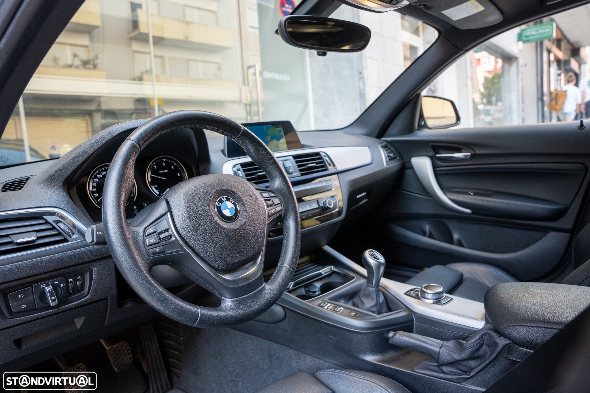 BMW 116 d Pack M - 4