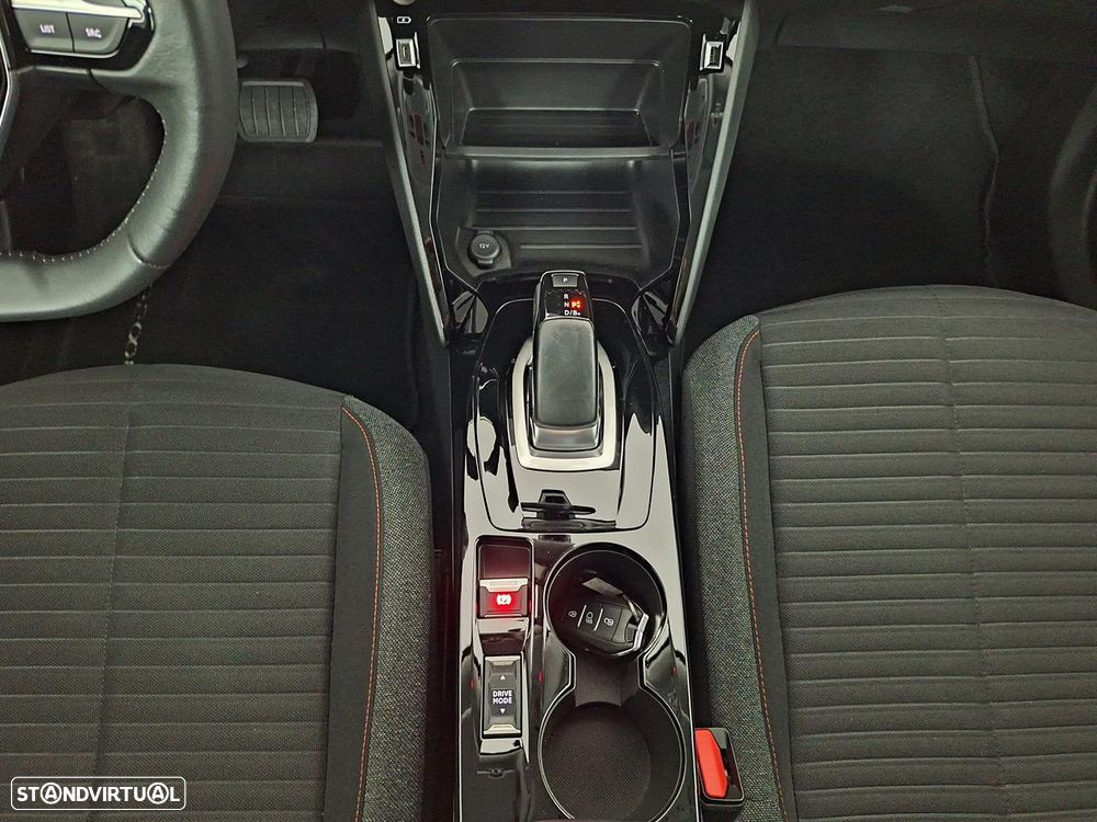 Peugeot e-2008 50 kWh Active - 29