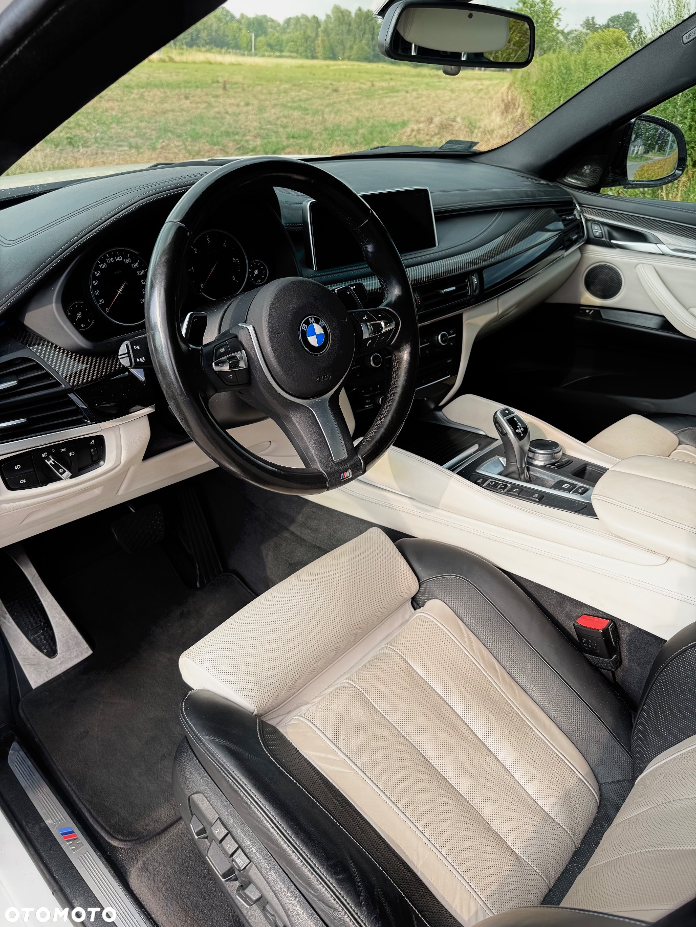 BMW X6 xDrive30d - 11