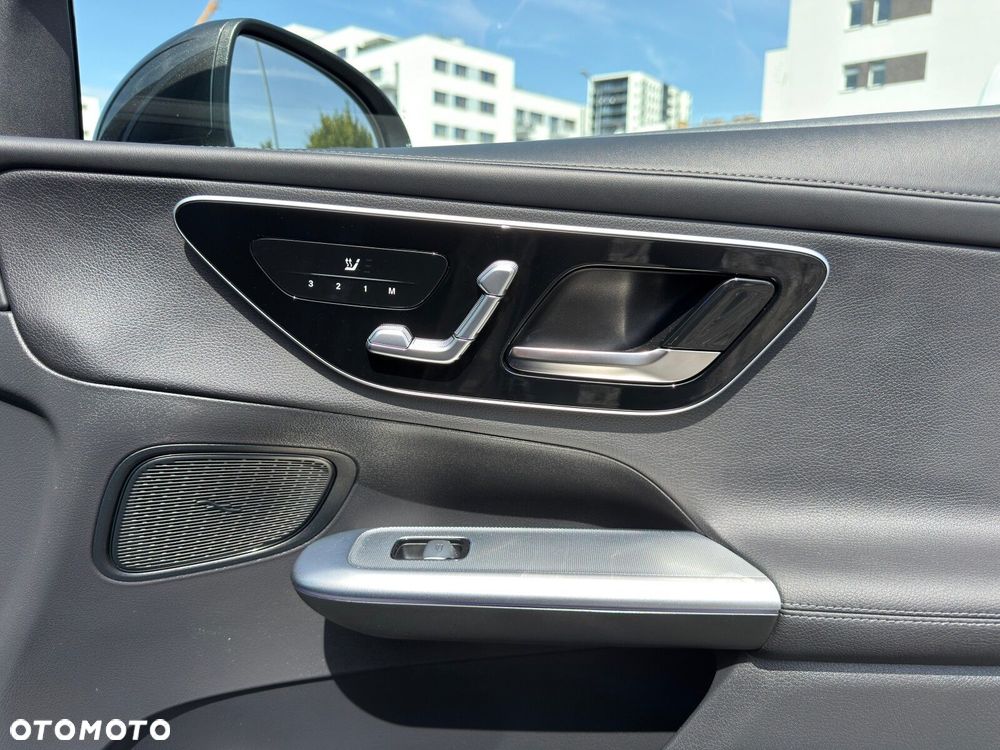 Mercedes-Benz GLC 300 d mHEV 4-Matic AMG Line - 25