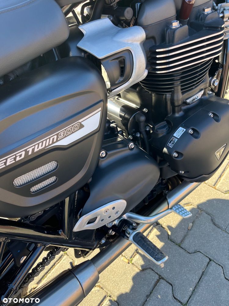Triumph Speed Twin - 11