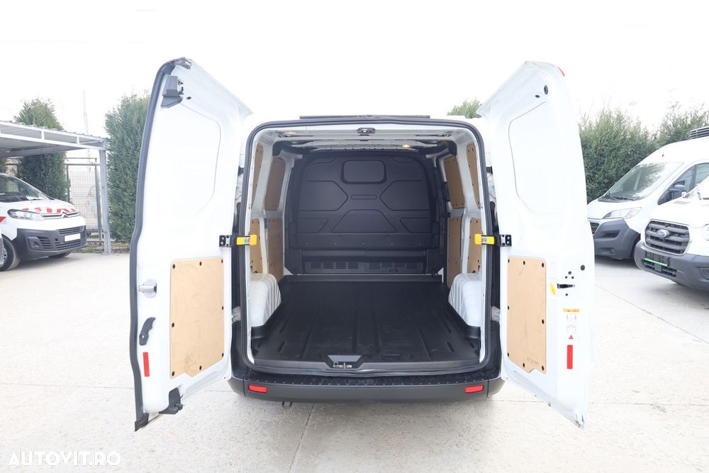Ford Transit Custom - 11
