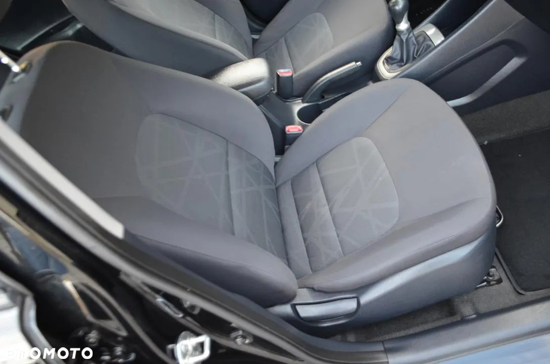 Kia Rio 1.2 Business Line - 22