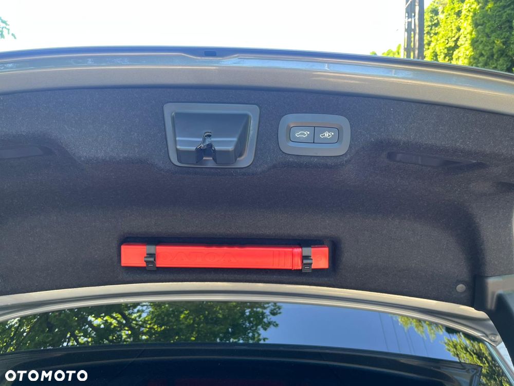 Volvo S90 D5 SCR AWD Inscription - 28