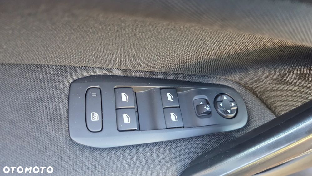 Peugeot 308 e-HDi 115 Stop & Start Allure - 19