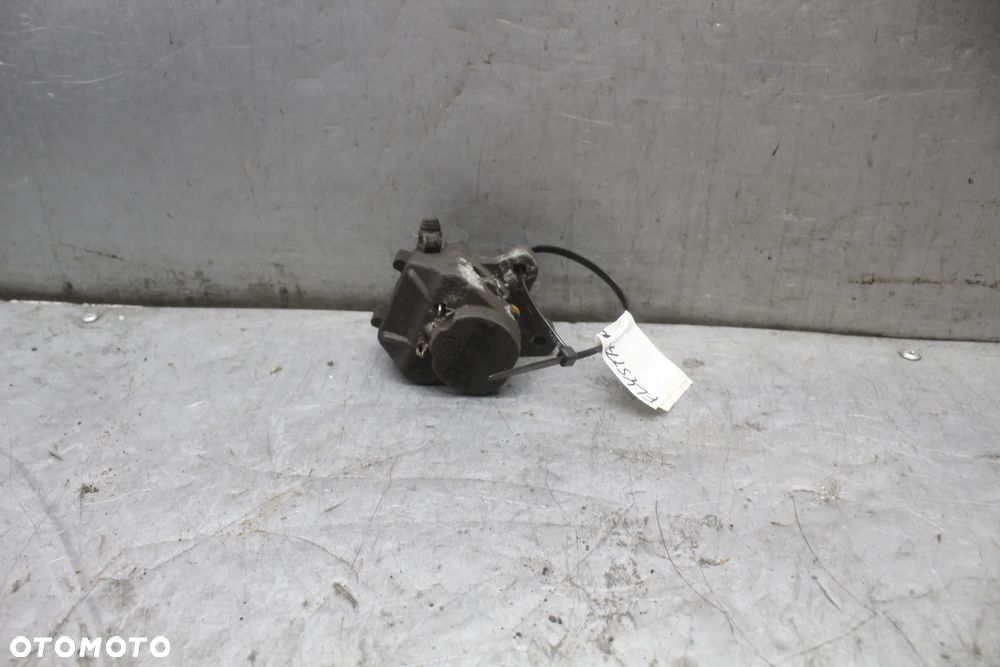 Peugeot Elystar 50 Zacisk hamulcowy przód