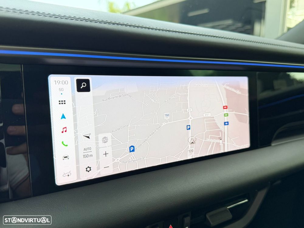 Porsche Macan Electric 4 - 46