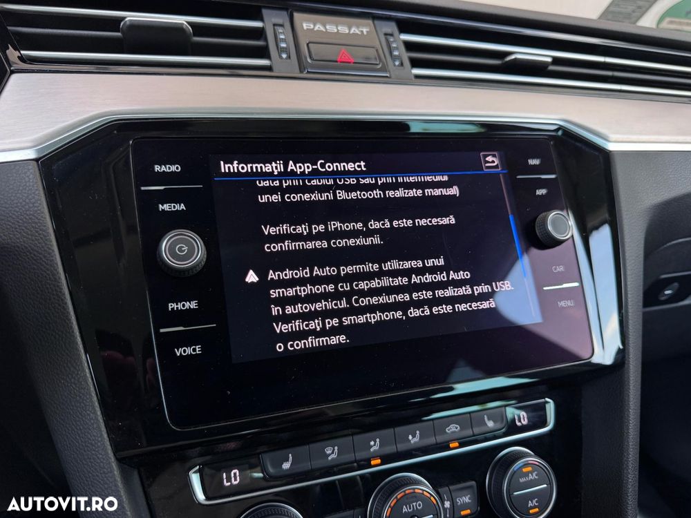 Volkswagen Passat - 22