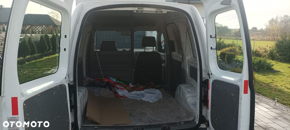Volkswagen Caddy - 9