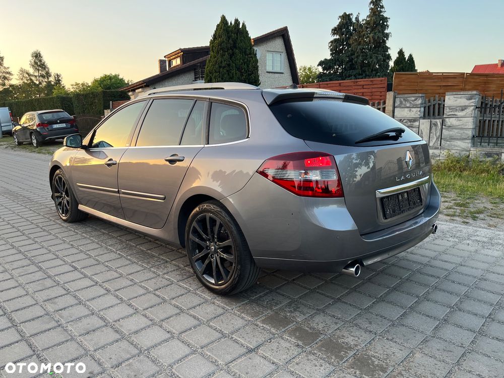 Renault Laguna dCi 175 FAP GT - 8