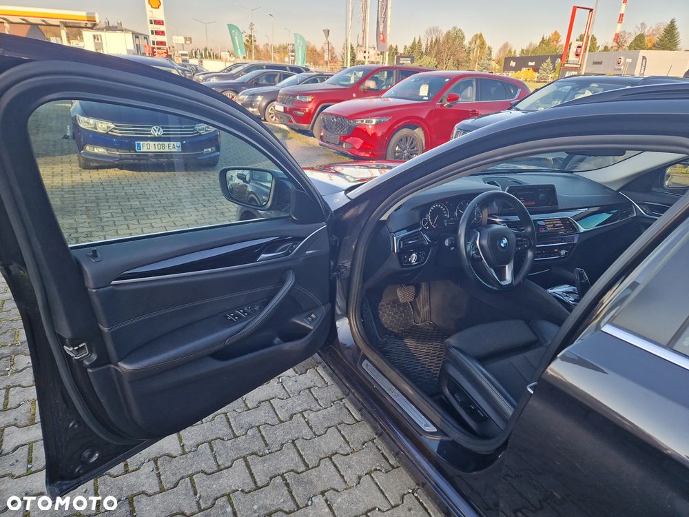 BMW Seria 5 520d - 11