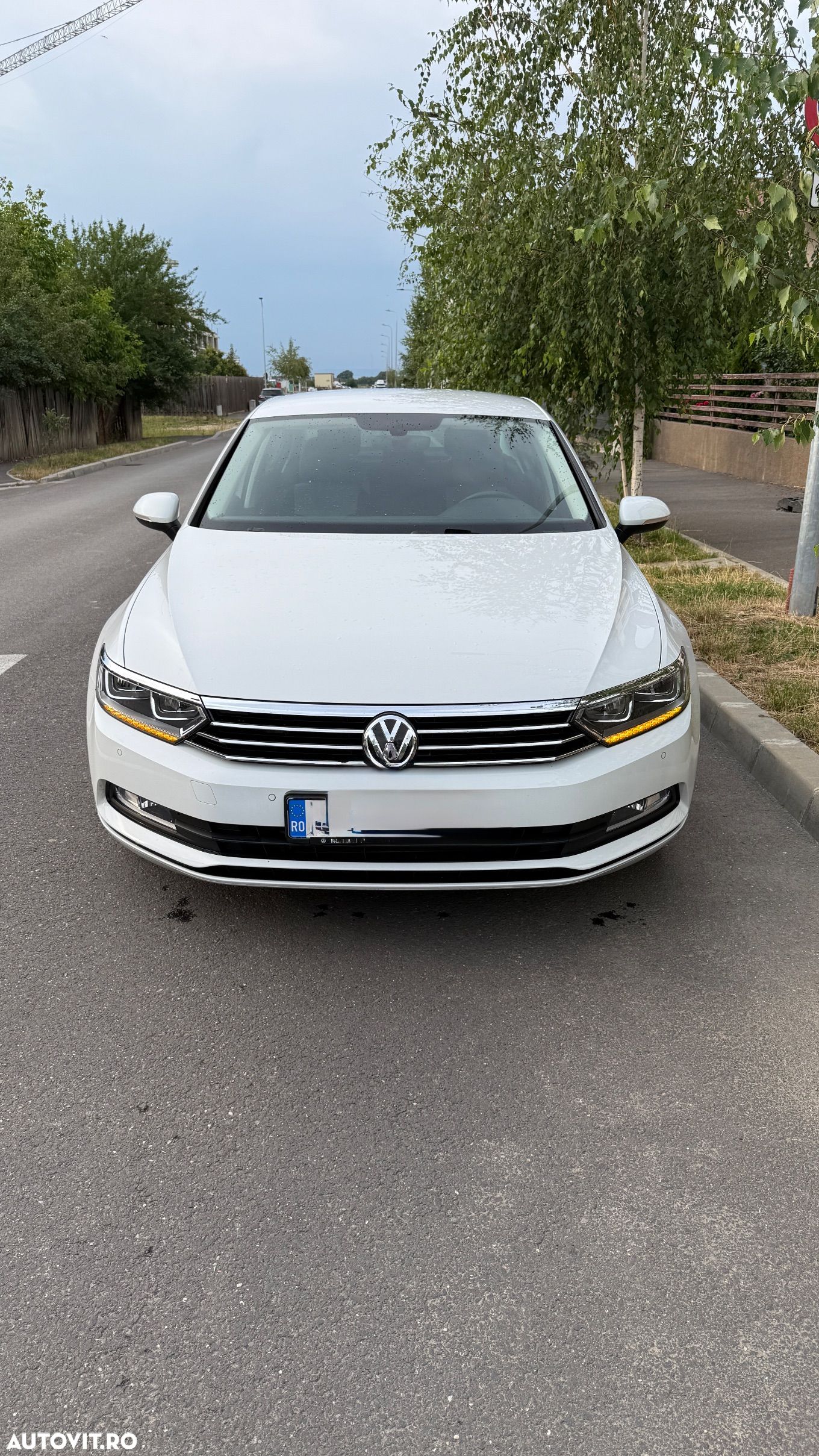 Volkswagen Passat 2.0 TDI Advance - 1
