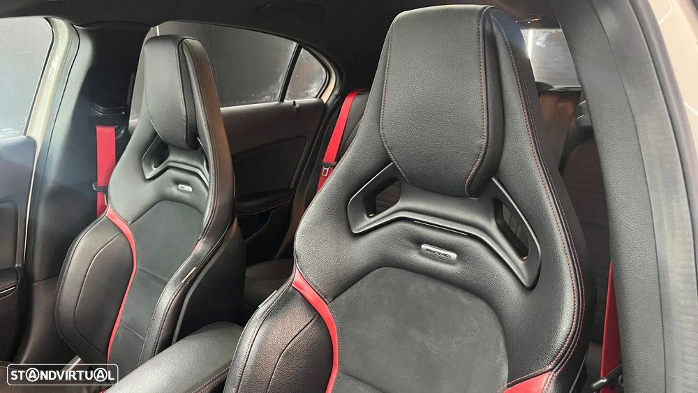 Mercedes-Benz A 45 AMG - 23