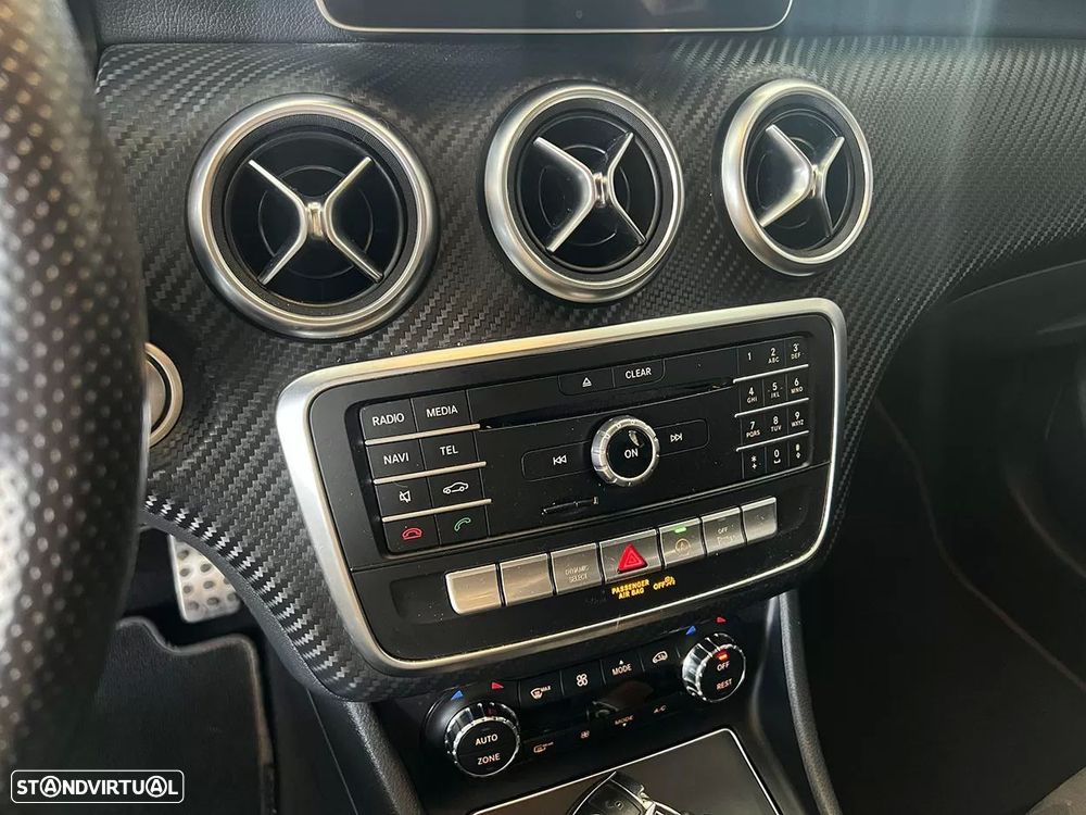 Mercedes-Benz A 160 d AMG Line - 13