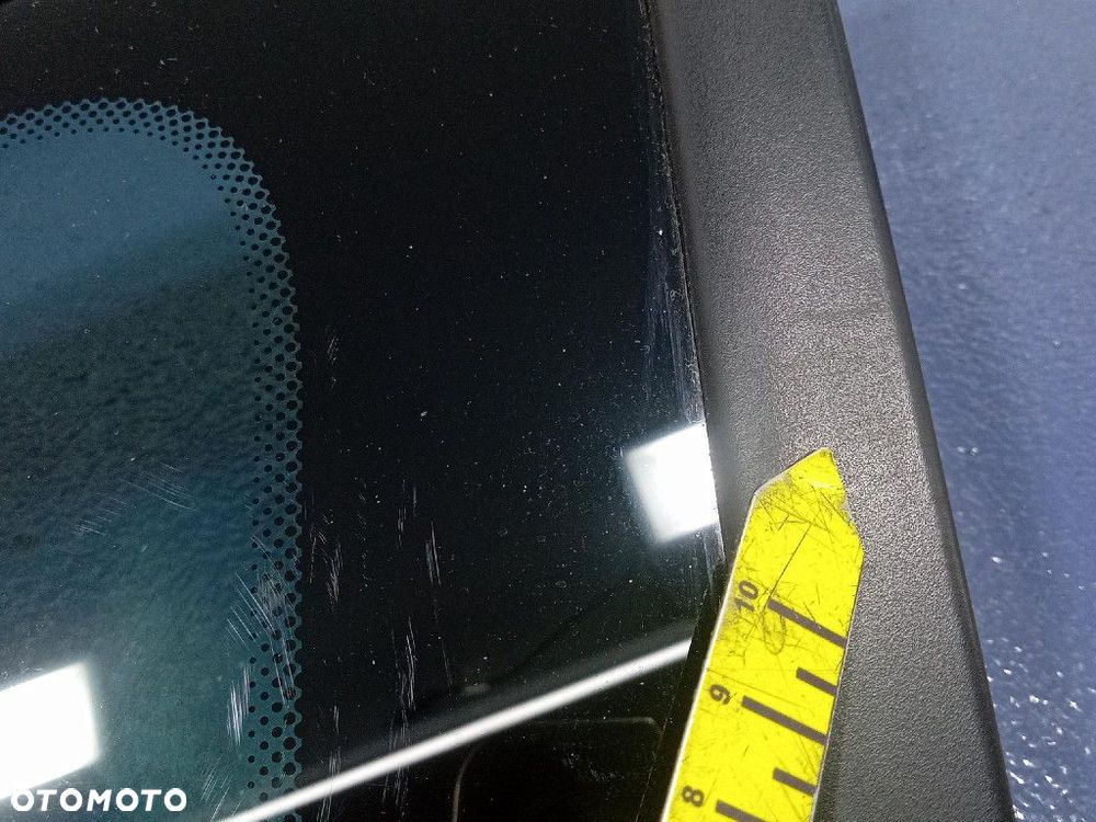 RENAULT LAGUNA III KOMBI SZYBA KAROSERYJNA TYŁ PRAWA TYLNA 833000004R - 8