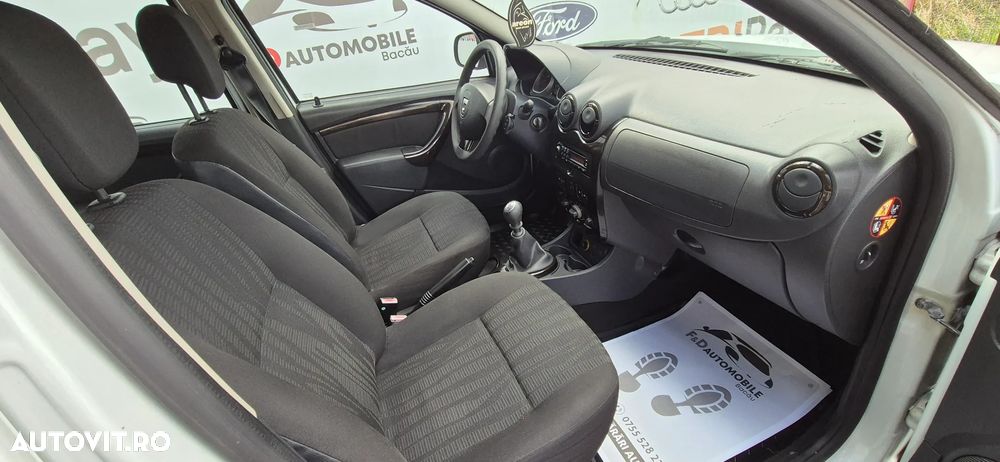 Dacia Duster dCi 110 FAP 4x4 Laureate - 7