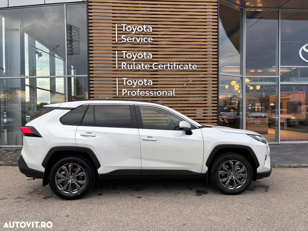 Toyota RAV4 - 5