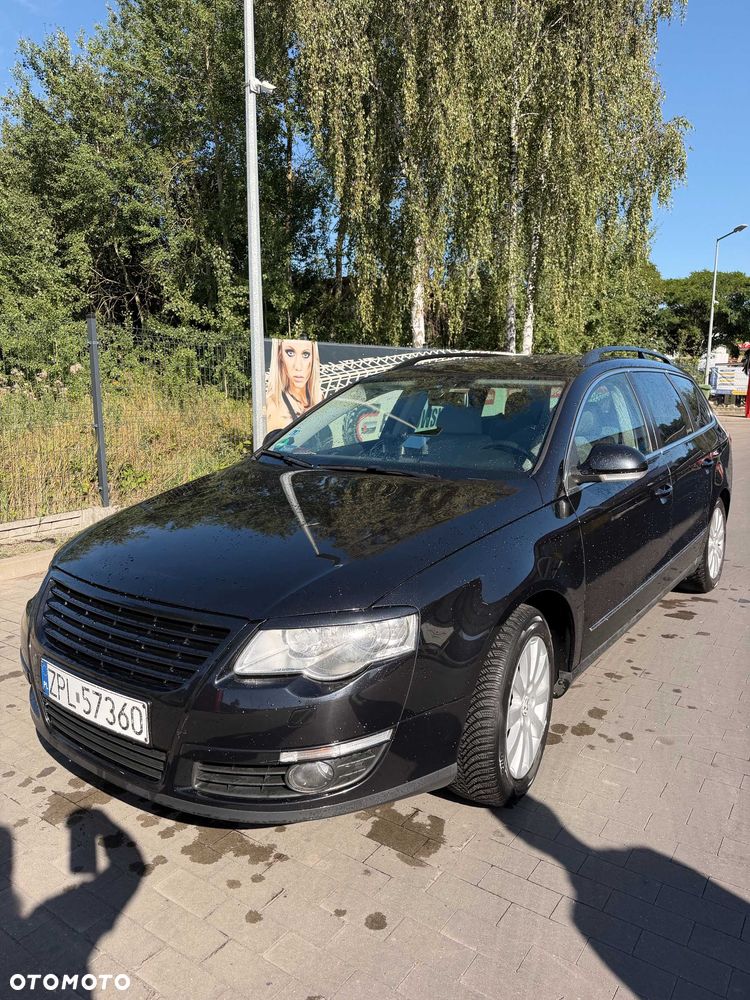 Volkswagen Passat - 1