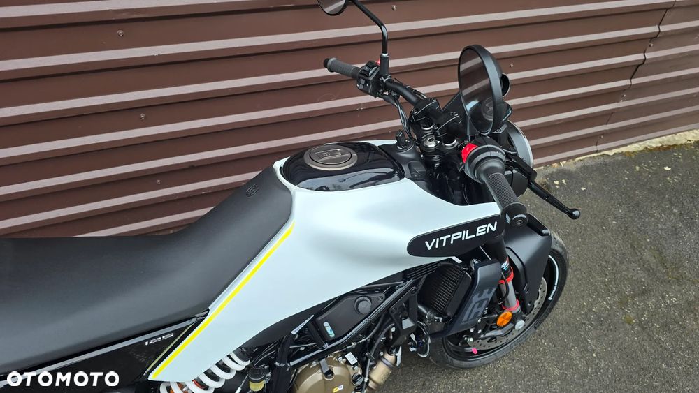 Husqvarna Vitpilen - 18