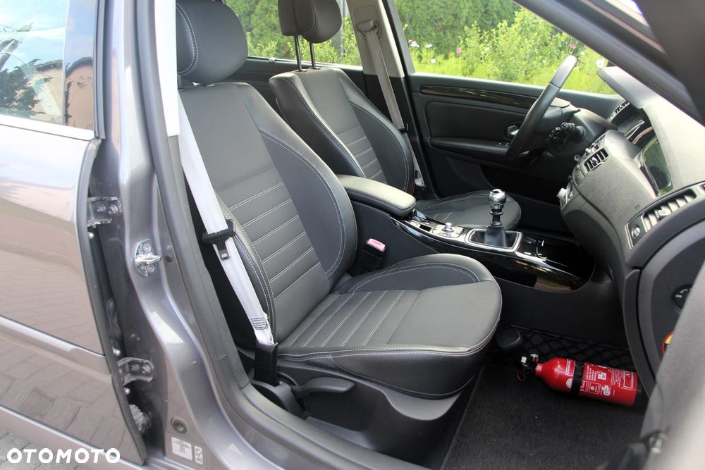 Renault Laguna dCi 110 FAP Bose Edition - 30