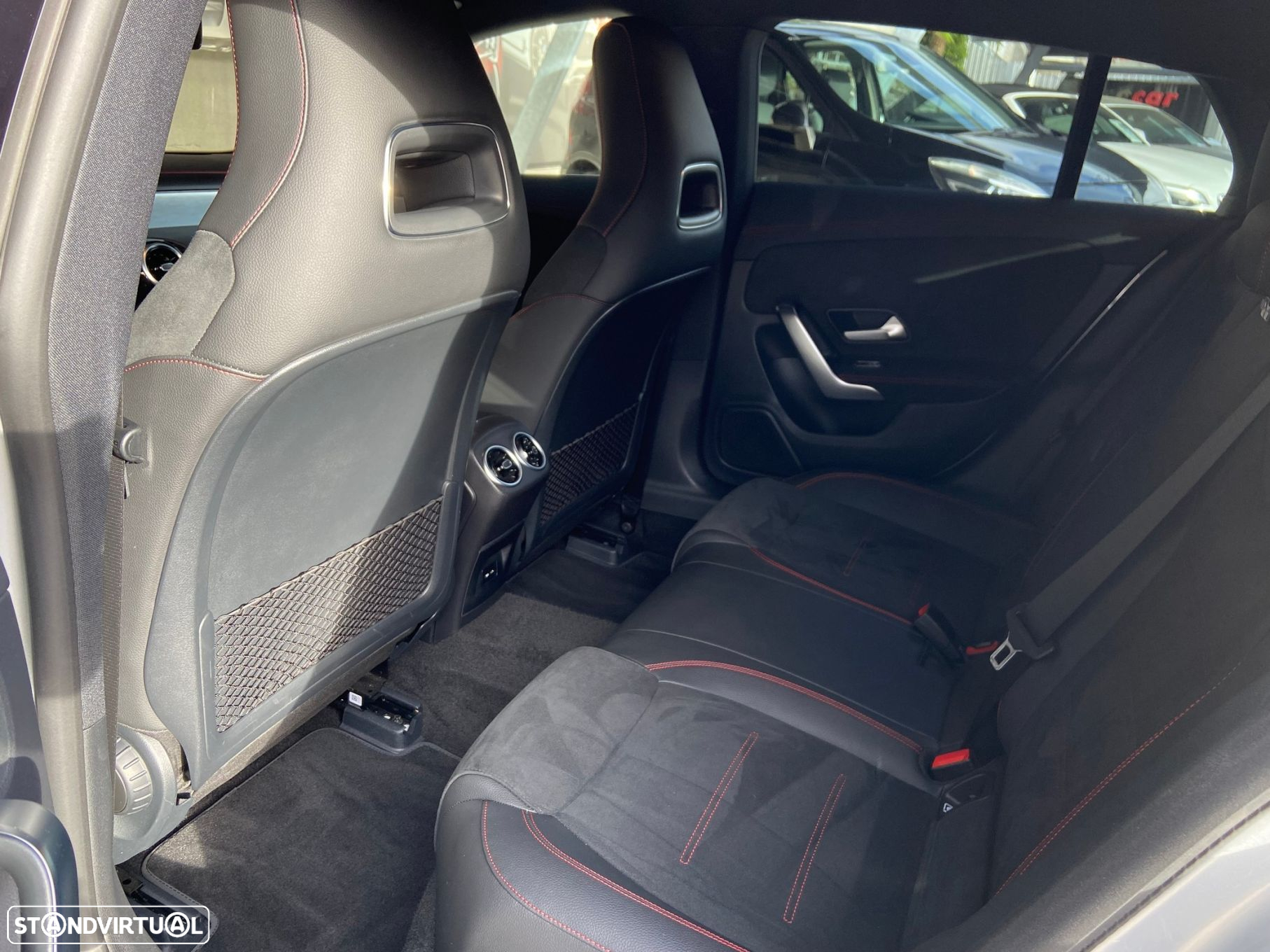 Mercedes-Benz CLA 180 d Shooting Brake AMG Line Aut. - 44