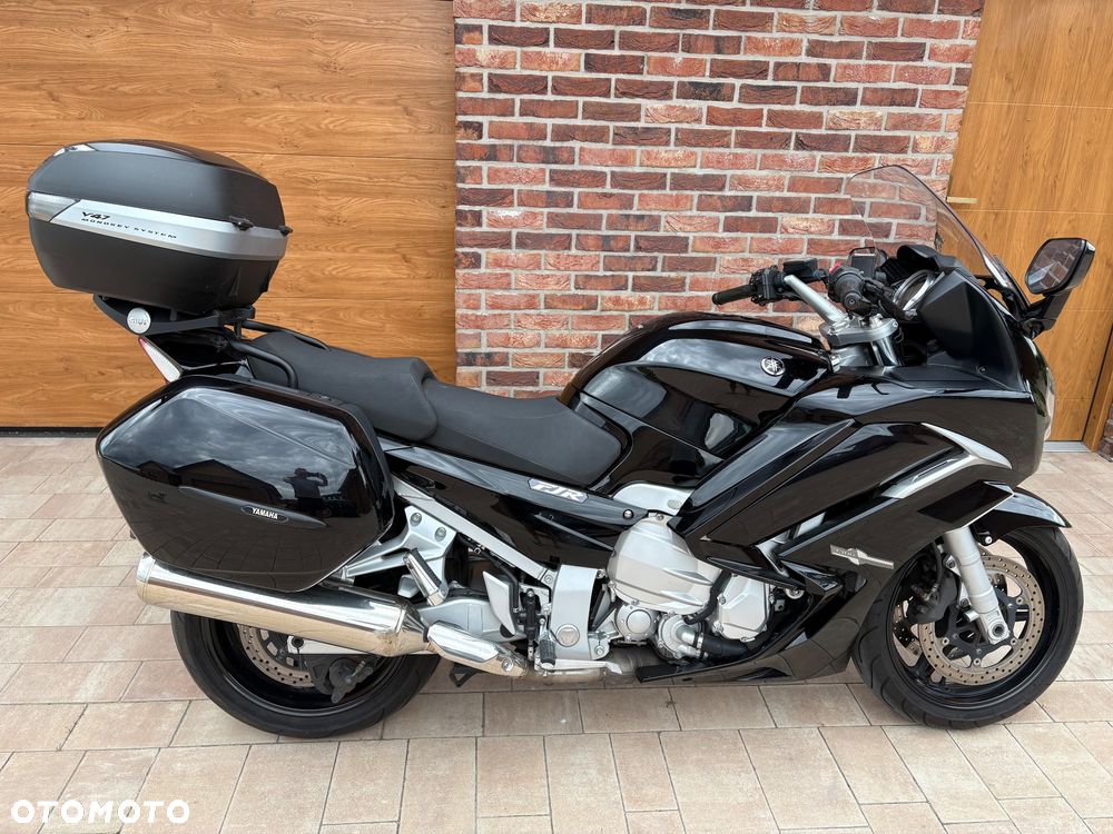 Yamaha FJR - 7