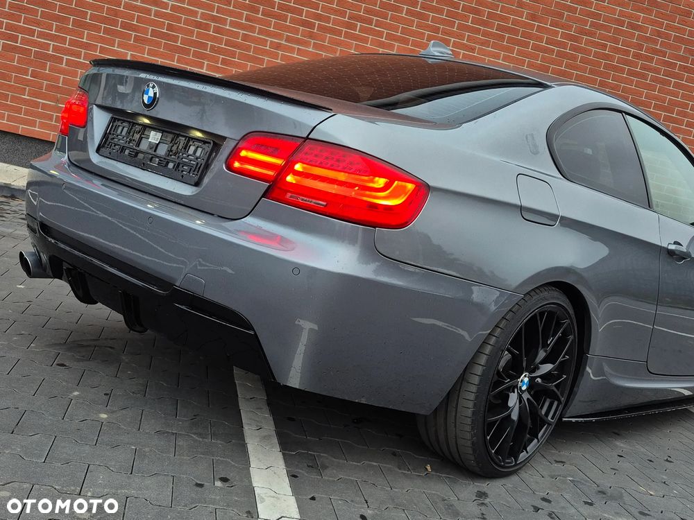 BMW Seria 3 325d M Sport Edition - 15