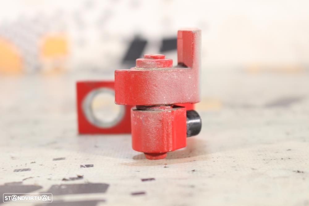 Dobradiça Da Porta Seat Leon (5F1)  8X0831403e / 8X0831404e - 7