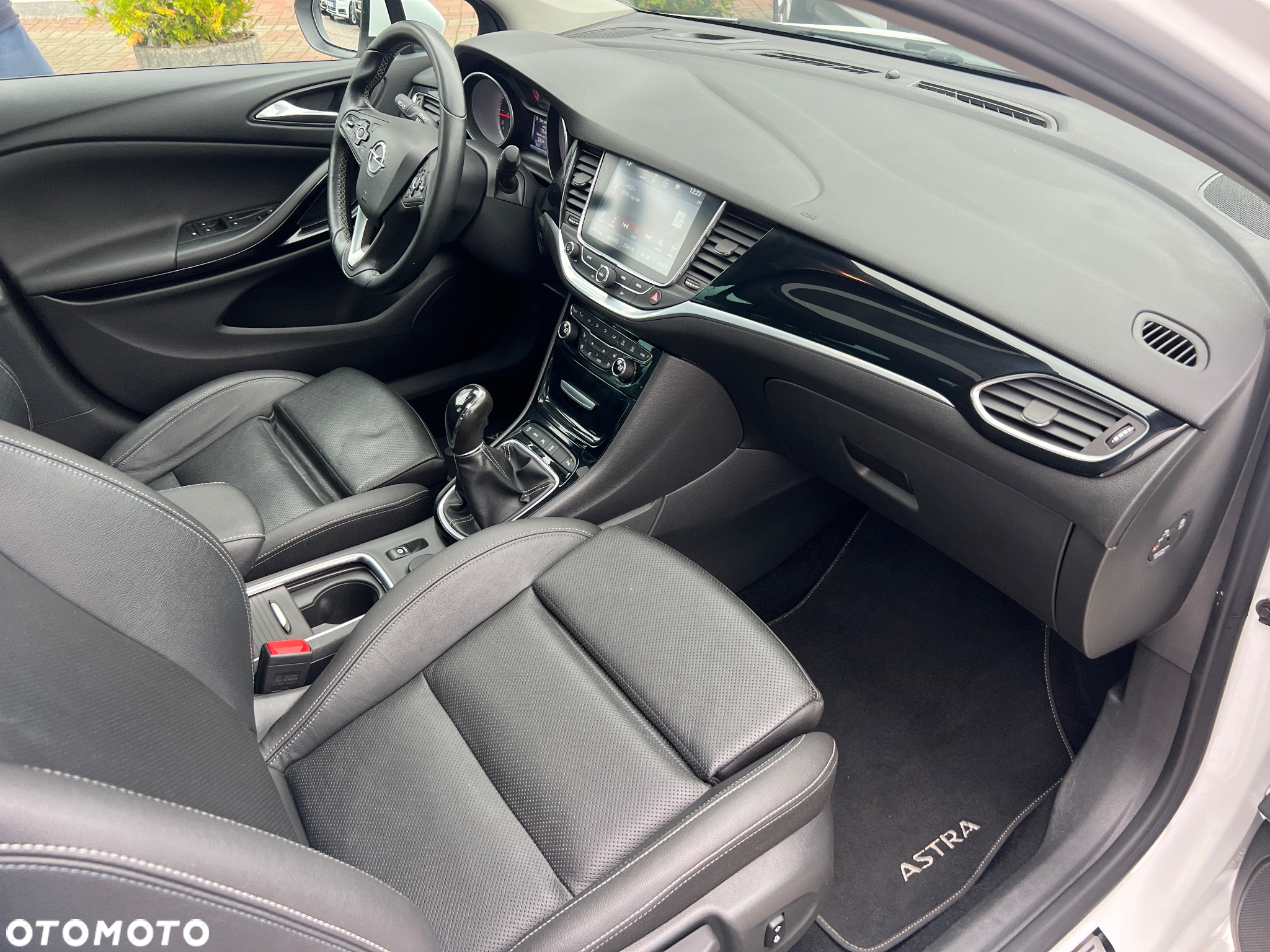 Opel Astra V 1.6 T GPF Dynamic S&S - 8