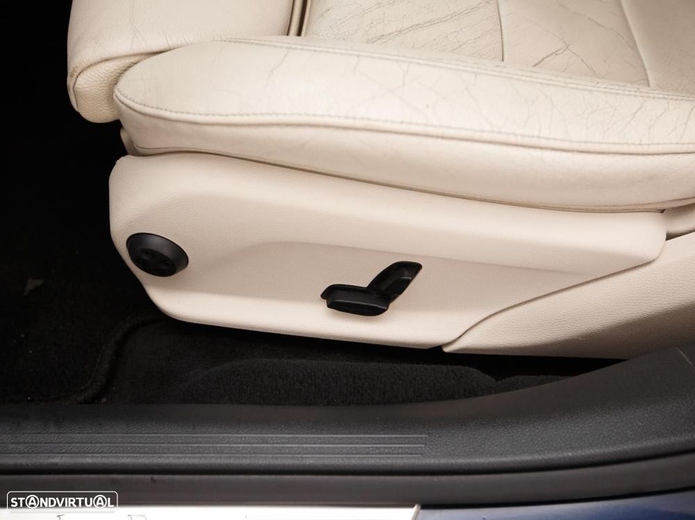 Mercedes-Benz E 220 - 14