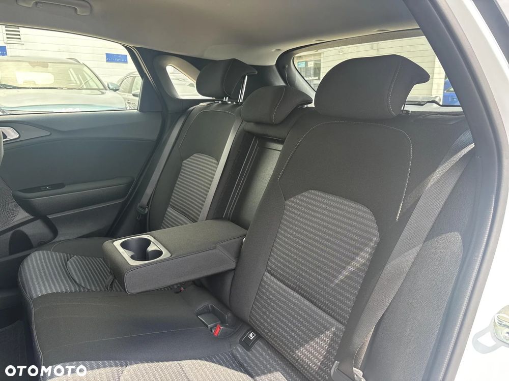 Kia Ceed 1.5 T-GDI M DCT - 16