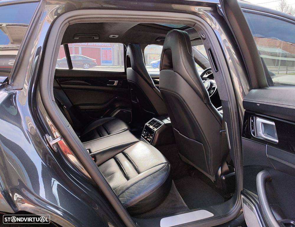 Porsche Panamera Sport Turismo 4 E-Hybrid Platinum Edition - 13