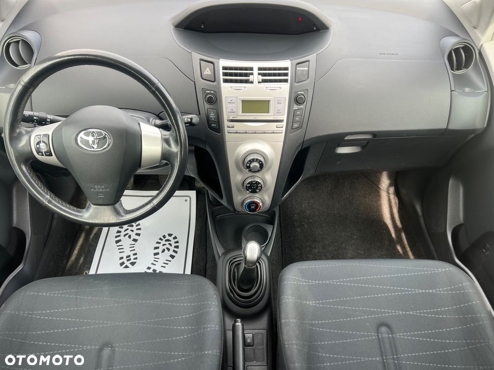 Toyota Yaris 1.3 VVT-i Team - 5