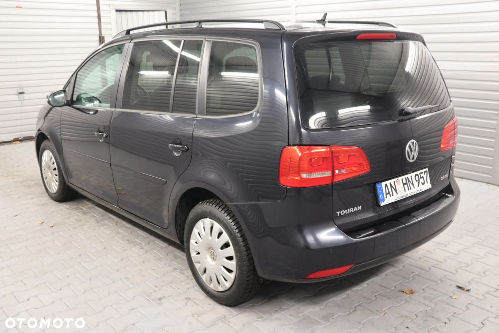 Volkswagen Touran 2.0 TDI DPF BlueMotion Technology Comfortline - 4