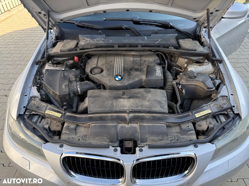 BMW Seria 3 320d - 15
