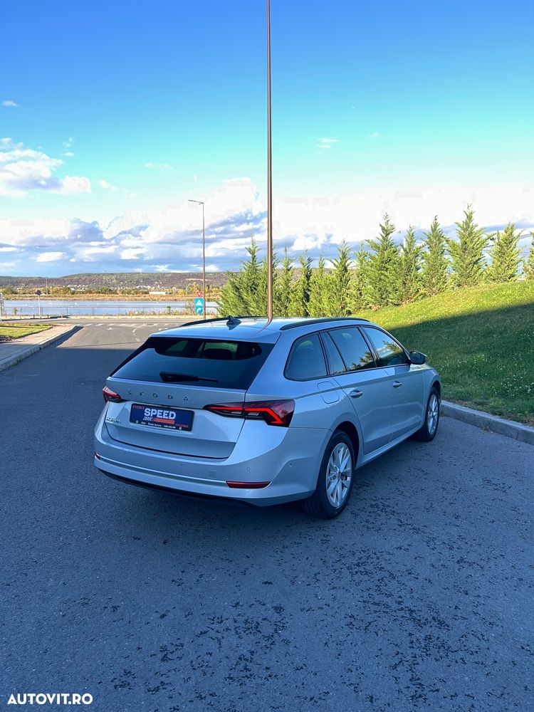 Skoda Octavia 2.0 TDI DSG Style - 3