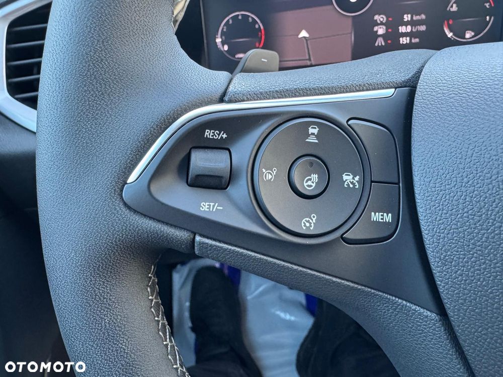 Opel Grandland X - 15