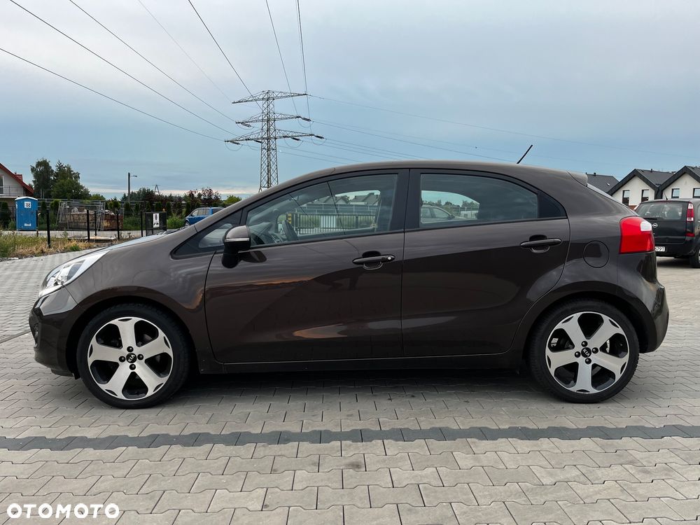 Kia Rio - 7