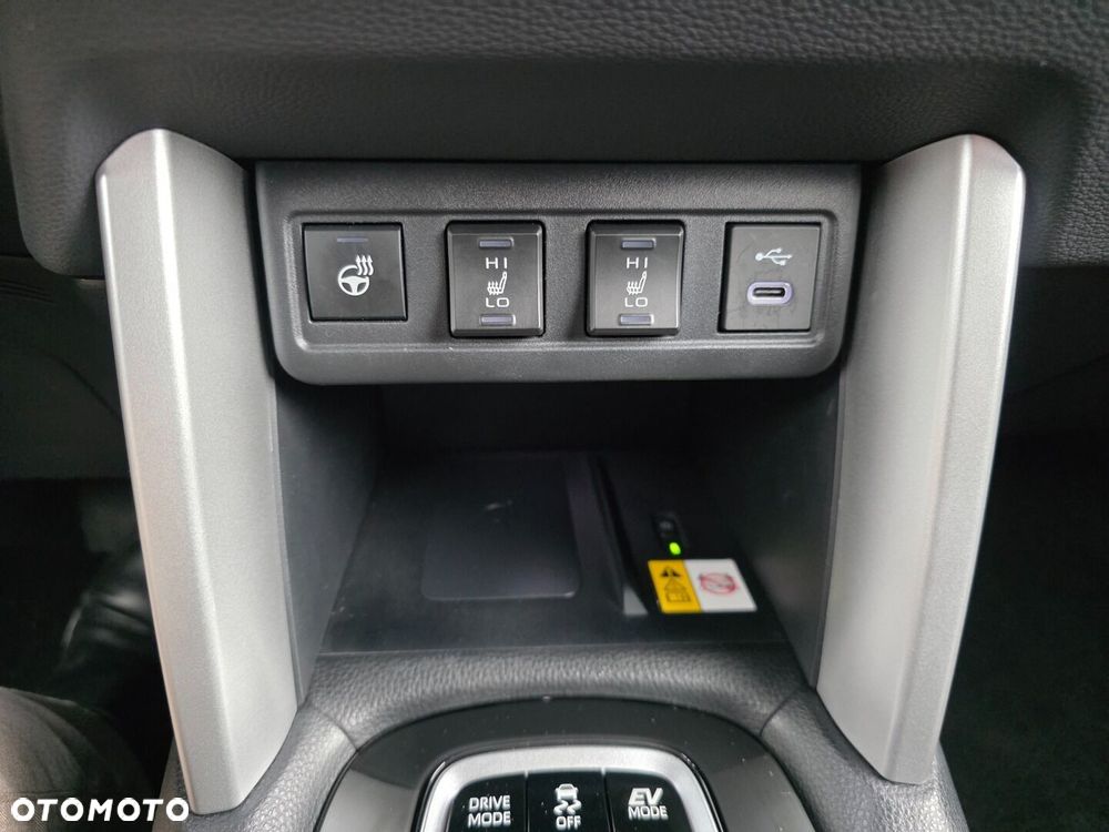 Toyota Corolla Cross 2.0 Hybrid Executive - 16