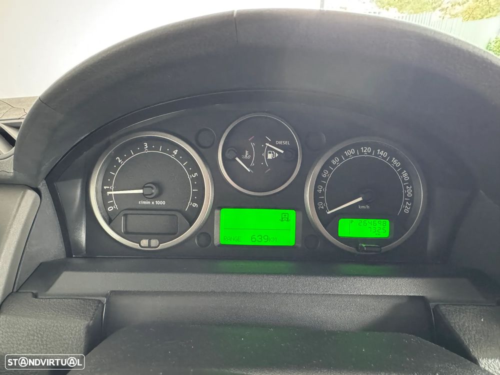 Land Rover Discovery 3 2.7 TD V6 HSE Auto. - 17