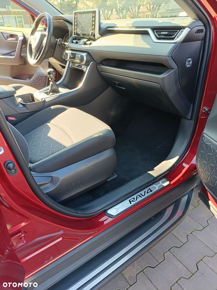 Toyota RAV4 - 16